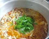 รูปขั้นตอนการทำที่ 5 ของ แกงไก่หน่อไม้ดอง