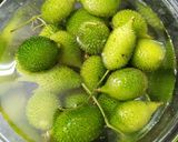 A picture of step 1 of Spiny gourd sabji.