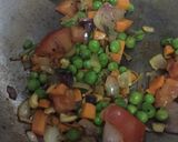A picture of step 5 of Chow chow bhath.