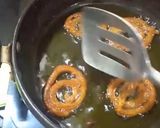 বাসি রুটির জিলিপি (basi rootir jilipi recipe in Bengali) রেসিপির ধাপ 14 ছবি