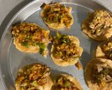 A picture of step 3 of Papdi pizza.