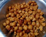 A picture of step 2 of Soya chunks Manchurian.