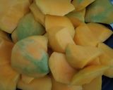 Foto langkah ke 2 dari resep Rujak Ulek Mangga.