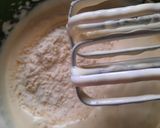 Foto langkah ke 2 dari resep Rainbow steamed cake.