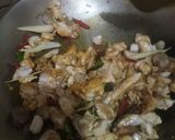 Foto langkah ke 3 dari resep Pindang Ayam Jamur Merang.