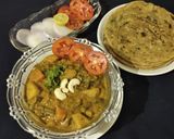 A picture of step 8 of Mix veg curry and garlic lachchha paratha.