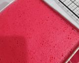 Foto langkah ke 3 dari resep Mini Roll Rainbow Cake.