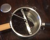A picture of step 2 of California Farm Dried Rose Hip Jam.