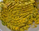 Une image de l'étape 2 de Oeufs mimosa à l'avocat.