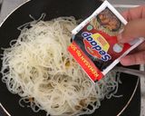 Foto langkah ke 5 dari resep Bihun Goreng Kecap Masakan Ala Anak Kos Murah | Sohun Goreng.