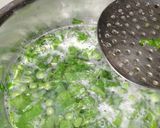 A picture of step 1 of Hara bhara kabab.