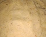 चीजी पनीर सैंडविच स्टफ्ड विथ बनाना रेसिपी चरण 1 फोटो