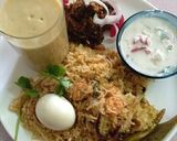 A picture of step 2 of Yera Briyani /Prawn Briyani classic.