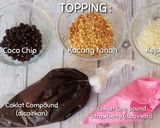 Foto langkah ke 1 dari resep Pisang Goreng dengan Aneka Topping yang Enak dan Lezat.
