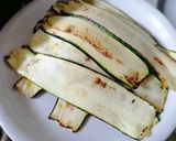 Foto del passaggio 1 della ricetta Zucchine con cuore di brie