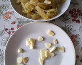 Foto del paso 1 de la receta: Cardo con huevo poché