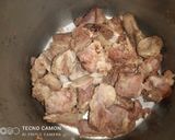 A picture of step 1 of Shaljam gosht.