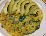 Foto del paso 4 de la receta: Omelette de espinacas con aguacate