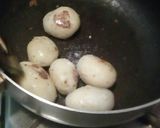A picture of step 4 of LACHHA PORATHA with CHOTA ALOO CURRY.