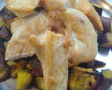 Foto del paso 1 de la receta: Pollo con salsa agridulce y batatas doradas
