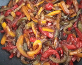 Foto del paso 2 de la receta: Solomillo de Cerdo Ibérico con Verduritas al Wok en Salsa Cítrica DYM