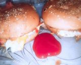 A picture of step 8 of Vegetable cheese burger.