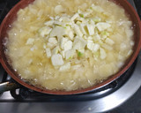 Foto del paso 1 de la receta: Tortilla de papas, calabacín y bacalao
