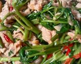 Foto langkah ke 4 dari resep Tumis kangkung tempe.