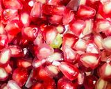 A picture of step 1 of Strawberry Pomegranate Smoothie.