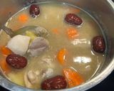 Hình bước làm 3 của món Thịt Má Đùi Gà Nấu Táo Đỏ Pate