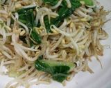 Foto langkah ke 4 dari resep Tumis kecambah.