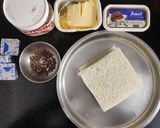A picture of step 1 of Cheesy chocolate ice cream sandwich.