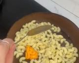Foto langkah ke 2 dari resep Salted Egg Cheese Macaroni.