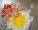 Foto langkah ke 3 dari resep Tumis Oyong Mix Telur.