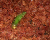 Foto del paso 1 de la receta: Chicharrón prensado en salsa roja mmm