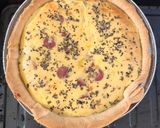 Foto del paso 5 de la receta: Quiche de salchichas