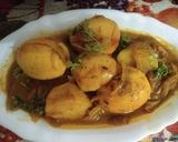 A picture of step 5 of Potato Egg Curry.