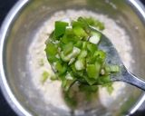 A picture of step 2 of Oats Paneer Chila.