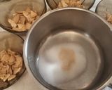 Foto del paso 1 de la receta: Flanes individuales con plátano y galletas - Postre fresco muy fácil de hacer