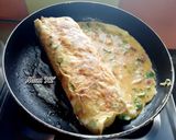 Foto langkah ke 5 dari resep TELUR DADAR KORNET SAPI GULUNG MOM 'K2'.
