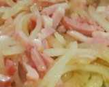 Foto del paso 4 de la receta: Pechugas de pollo encebolladas en salsa de nata