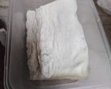 A picture of step 1 of Chicken bread with puff pastry.
