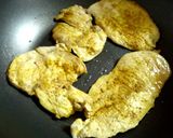 Foto del paso 1 de la receta: Bifecitos de pollo y ensalada de arroz