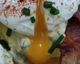 รูปขั้นตอนการทำที่ 7 ของ Breakfast Burger with Poached Egg