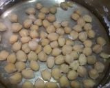 A picture of step 1 of Kabuli chana masala.