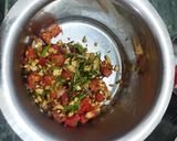 A picture of step 4 of Green garlic chutney.