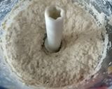 A picture of step 2 of Walnut halwa.
