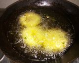 A picture of step 5 of Falhari donuts.