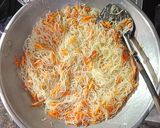 Foto langkah ke 4 dari resep Tahu Isi Bihun Jagung Wortel.