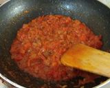 A picture of step 3 of Sev Tamatar Sabji.